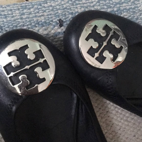 Tory Burch Reva Flats - Picture 2 of 5